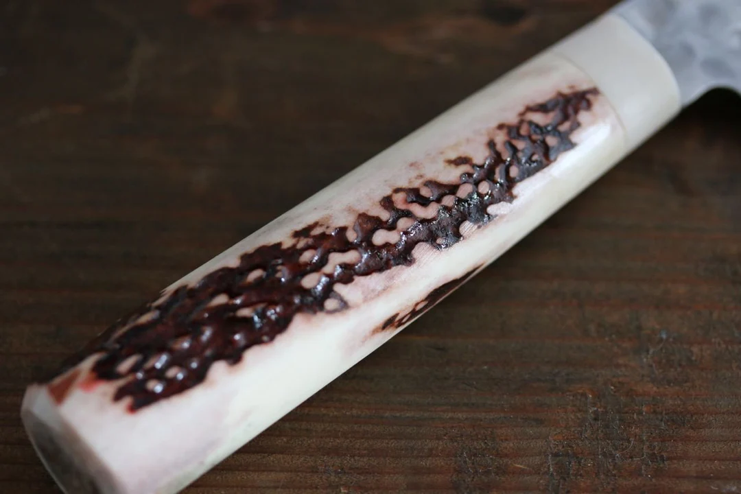 Thương hiệu Takayuki Sakai - Dao Nhật Bản Santoku AUS10 45 lớp với chuôi gạc hươu