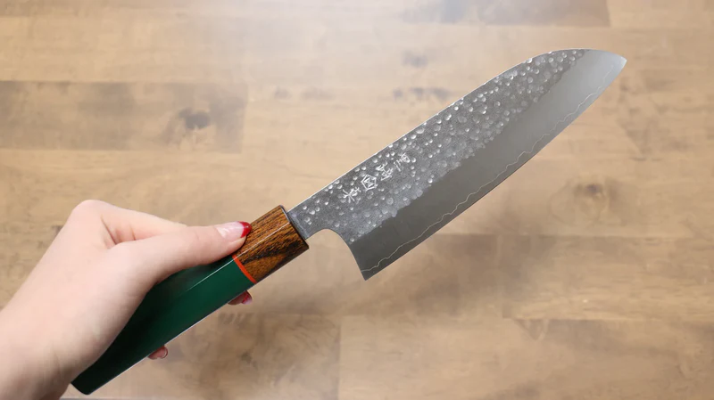 Thương hiệu Makoto Kurosaki - Dao Nhật Bản Santoku SPG2 Hammered (cán tròn xanh lá)