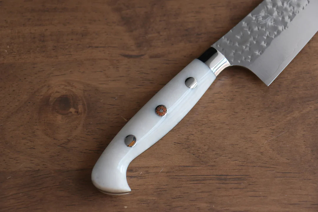 Thương hiệu Yu Kurosaki - Dao Nhật Bản Santoku Senko Ei R2/SG2 loại nhỏ với tay cầm bằng acrylic màu trắng